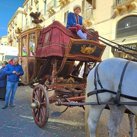 Апартаменты A Piscaria Катания Экстерьер фото